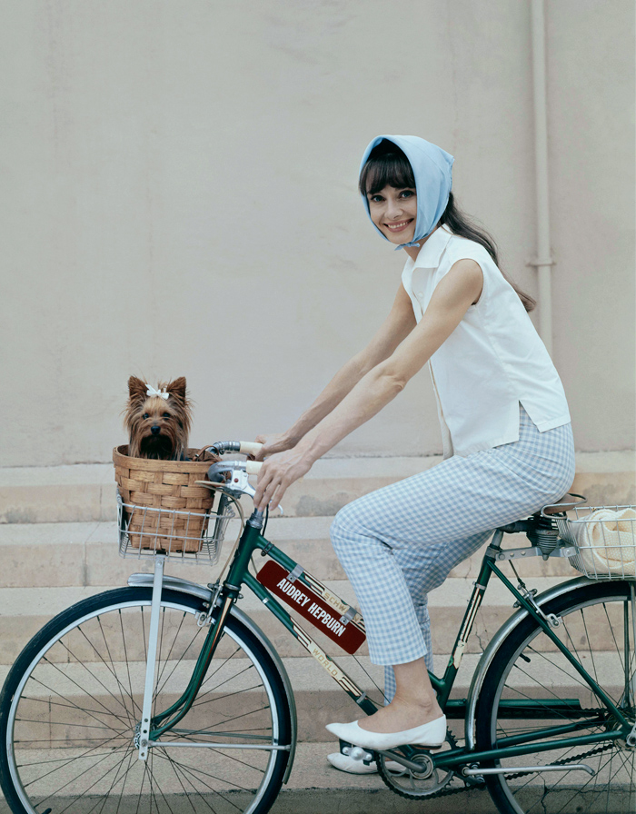 Audrey Hepburn style: Cropped trousers