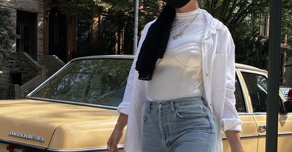 8 Easy High-Waisted Jeans Outfits That Are Eternally Chic