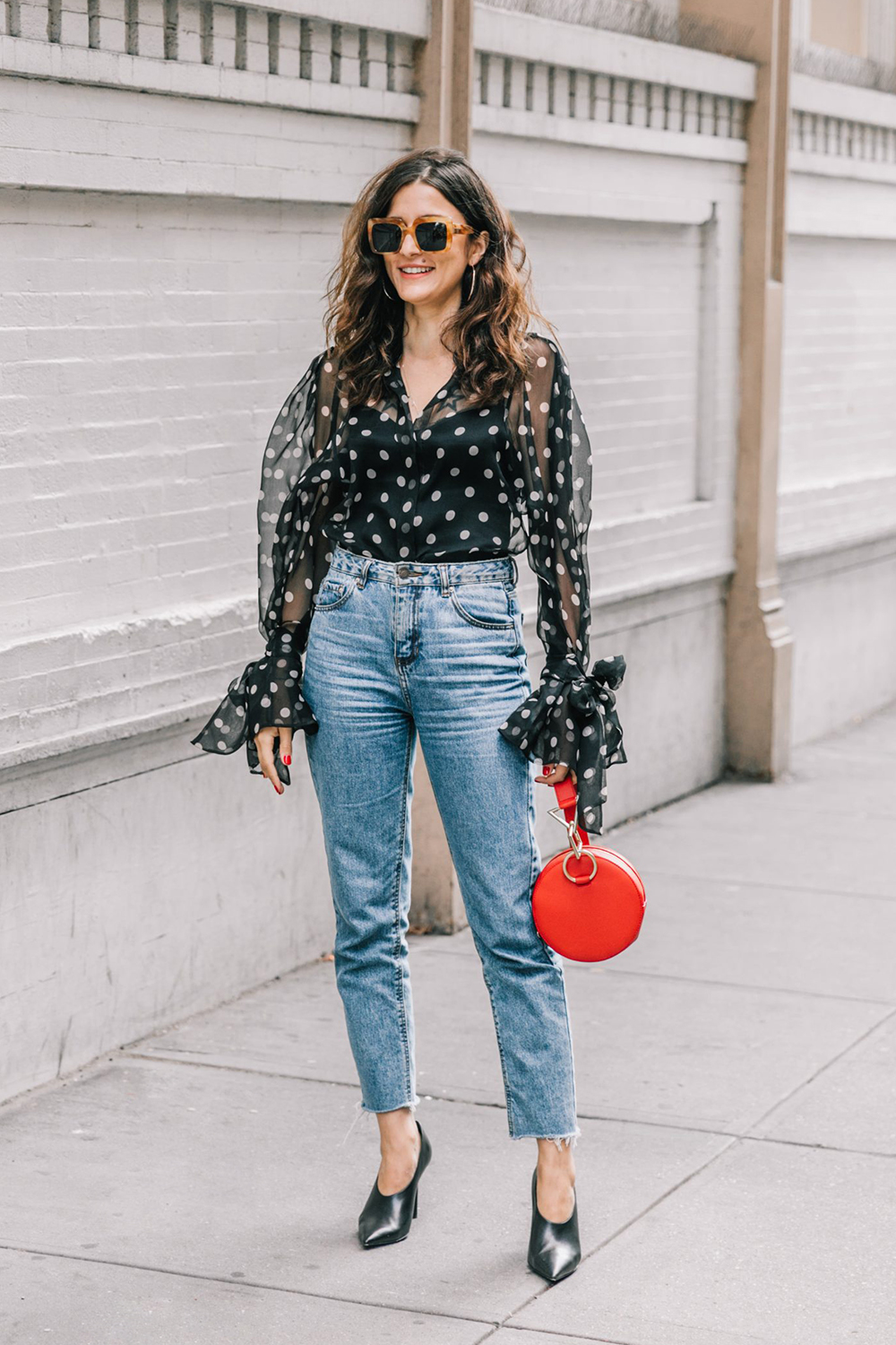 25 New Ways to Wear Mom Jeans | Who What Wear