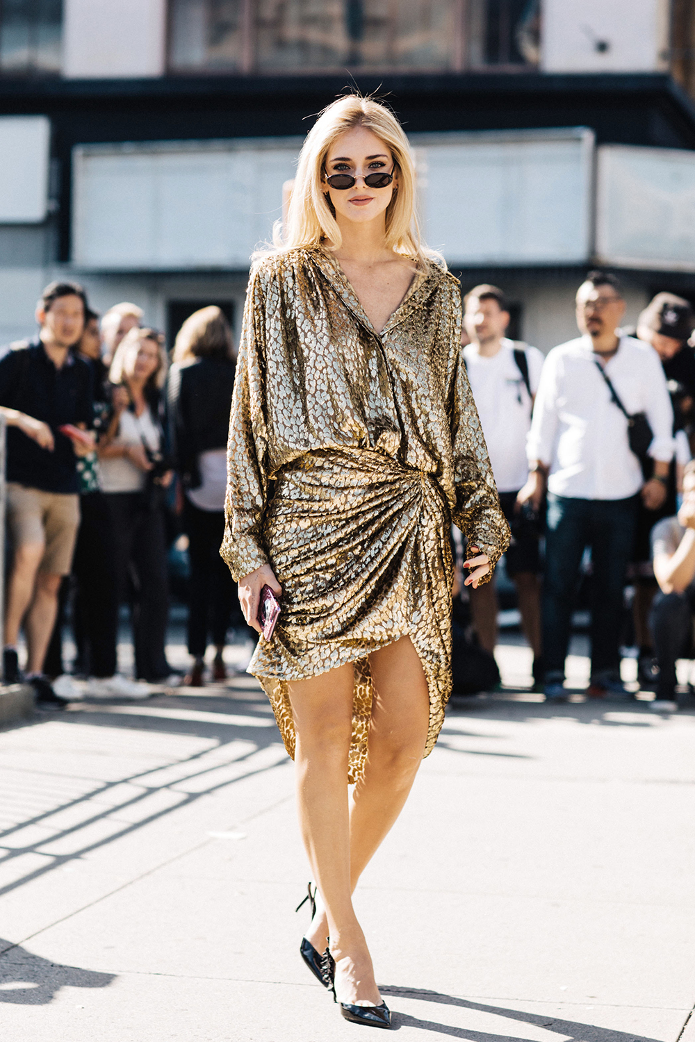 20 Black-And-Gold Outfits To Wear Now | Who What Wear