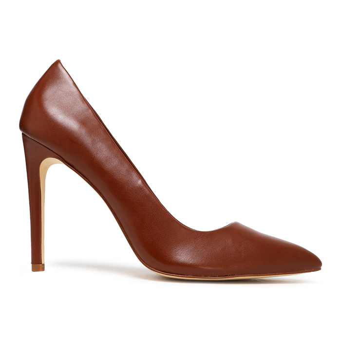 11 of the Best Nude Heels Youll Wear All Year Long | Who 