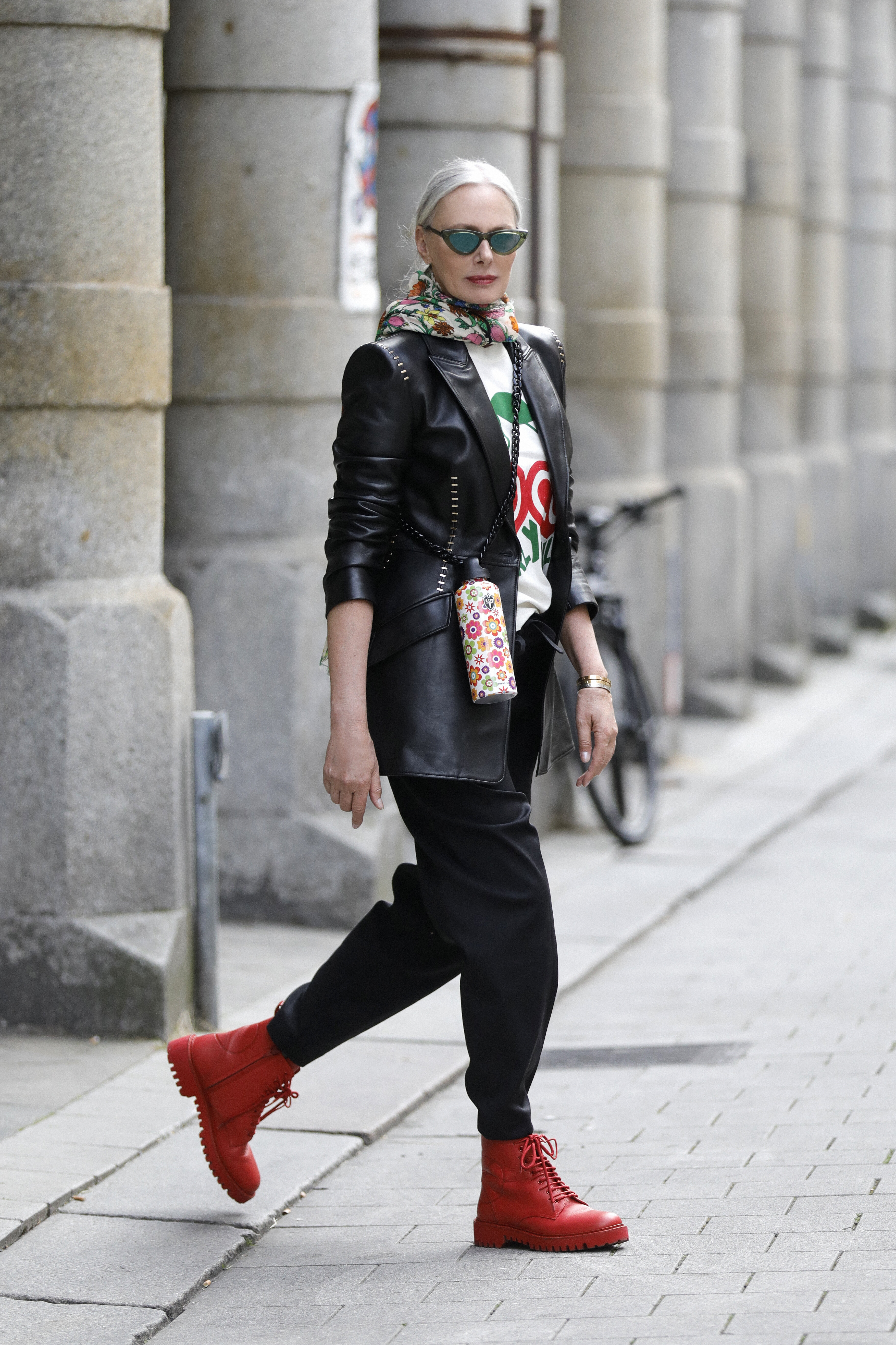 25 Stylish Red Boot Outfits to Wear 