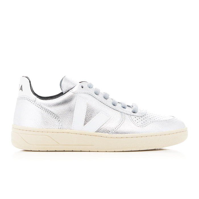 Veja Trainers Are the Go-To Shoes Right Now | Who What Wear