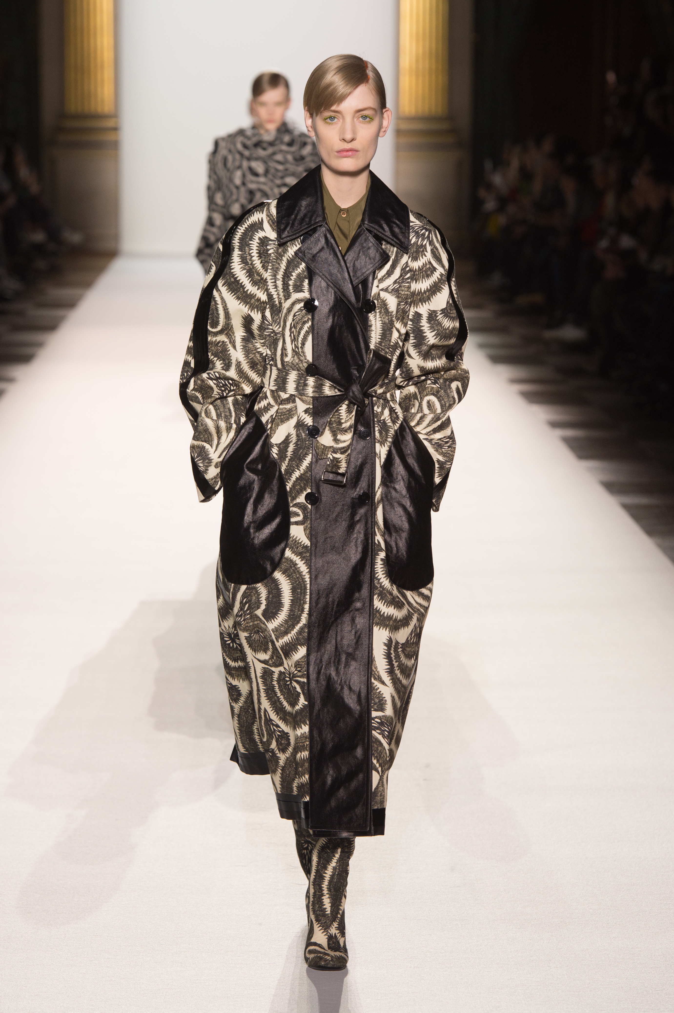 Dries Van Noten Fall 2018 Had the Dreamiest Spring Jackets | Who What Wear