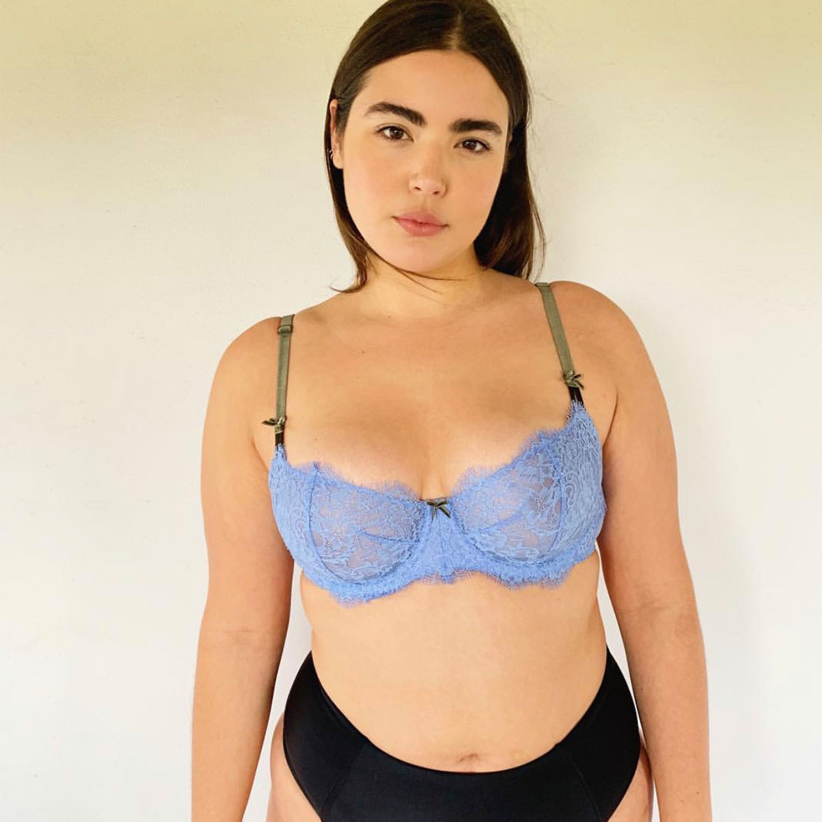 Girl with big tits pushed up by bra The 17 Best Push Up Bras According To Amazon Who What Wear