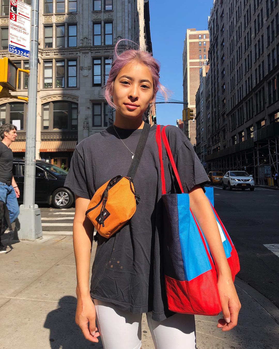 The New York Handbag Trick Fashion Girls Swear By