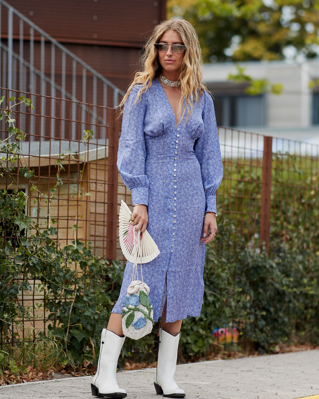Best fall street style outfits: cowboy boots