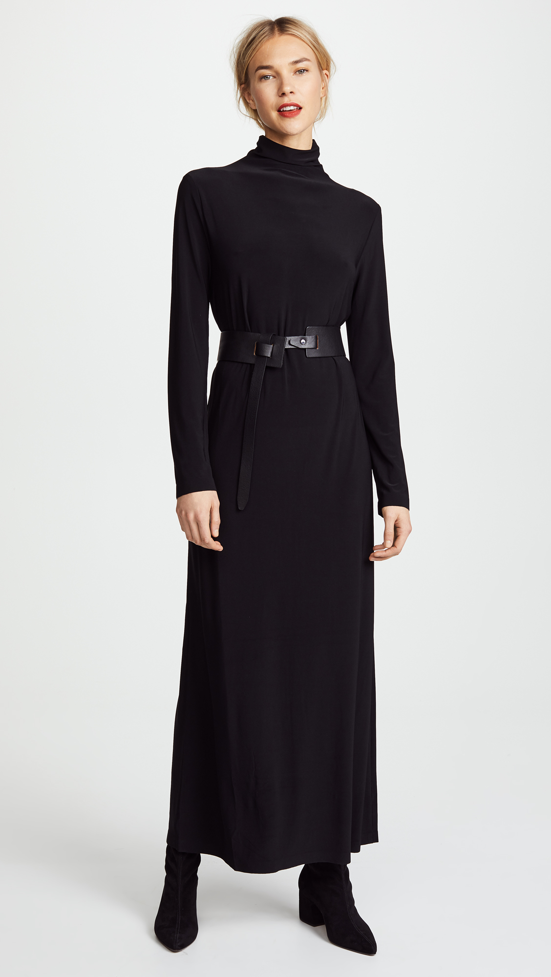 Black Dresses to Help Get You Through Holiday Season | Who What Wear UK