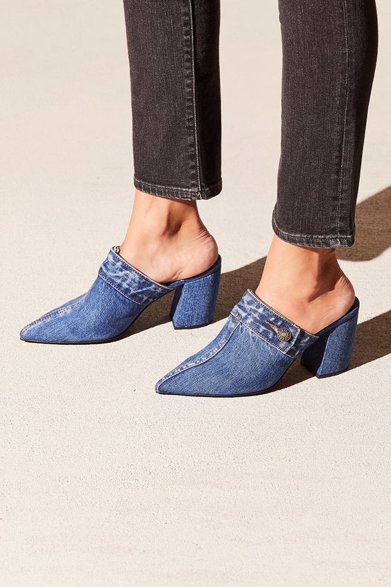The Best Pointed-Toe Mules for Fall 