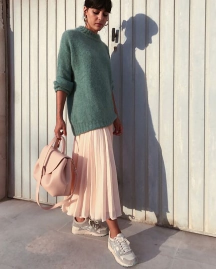 These 15 Green Sweater Outfits Will ...