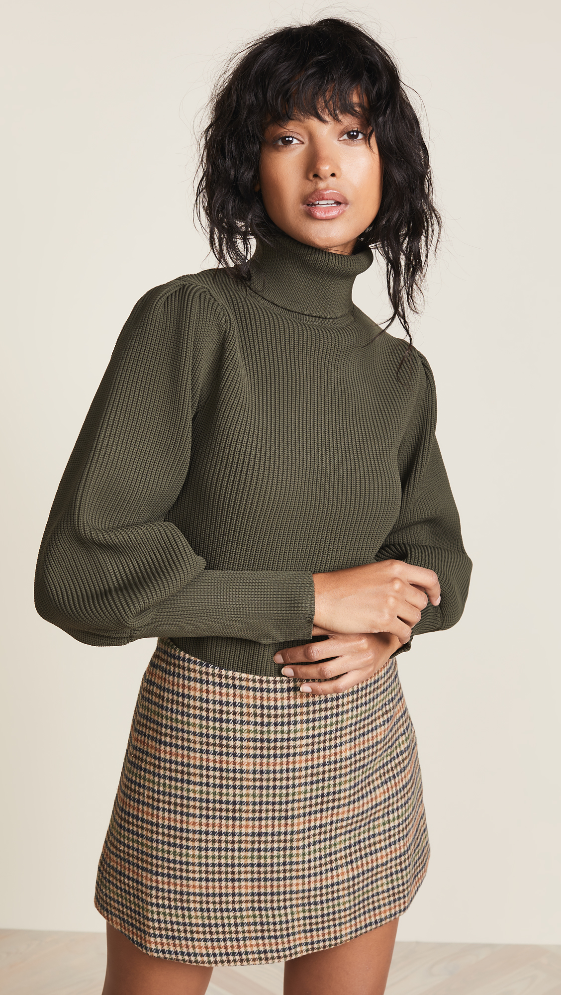 These 15 Green Sweater Outfits Will ...
