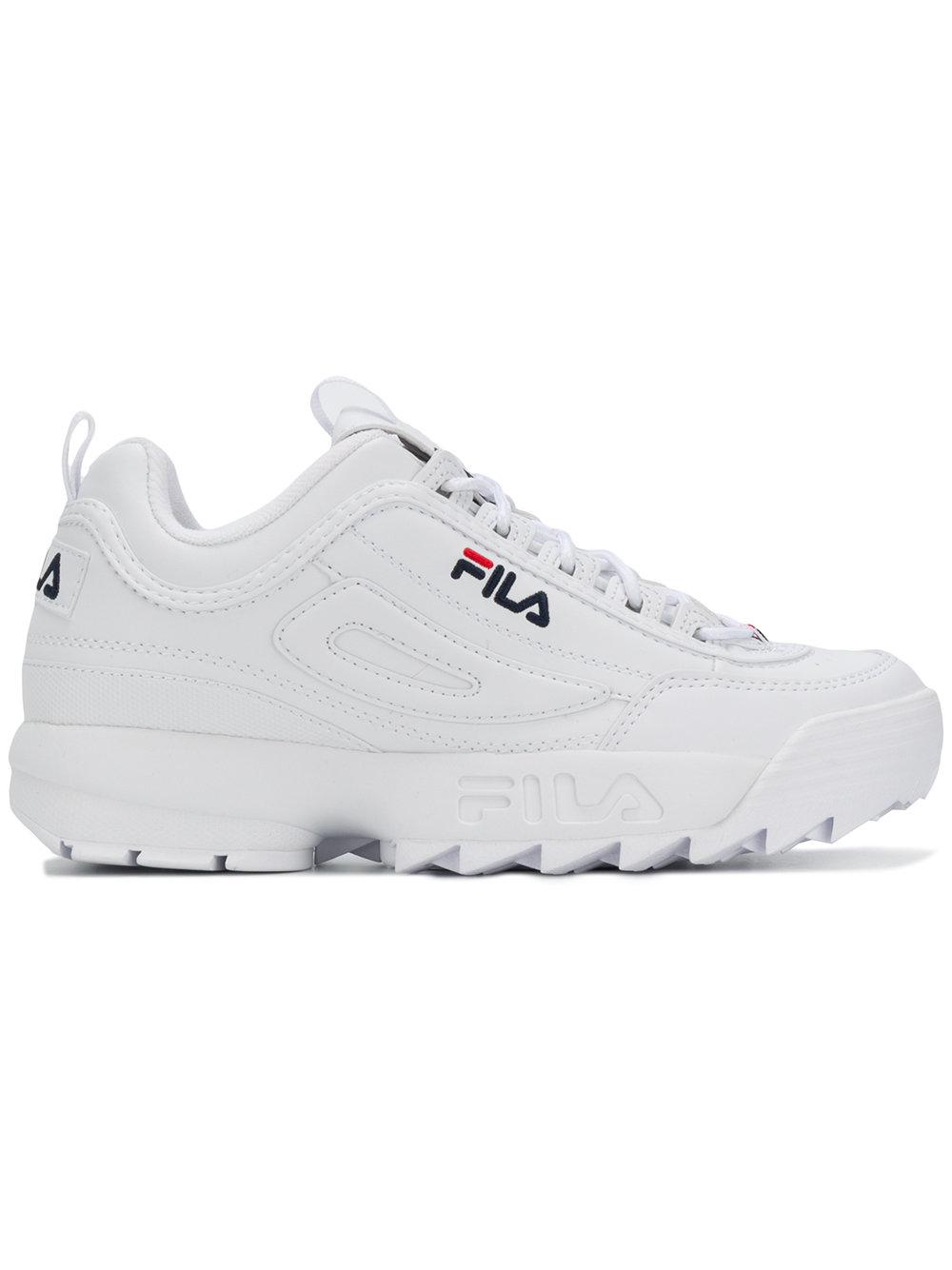 10 Fila-Sneaker Outfits Everyone Will Be Wearing | Who What Wear UK