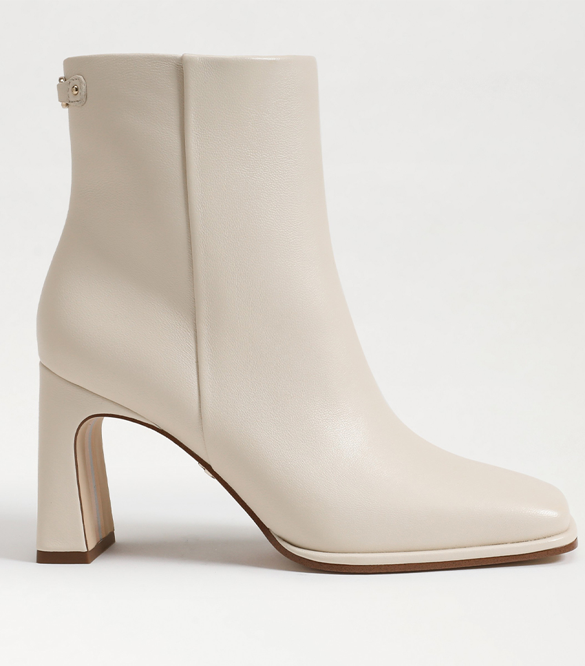white ankle boots winter outfits 272481 1693701482512