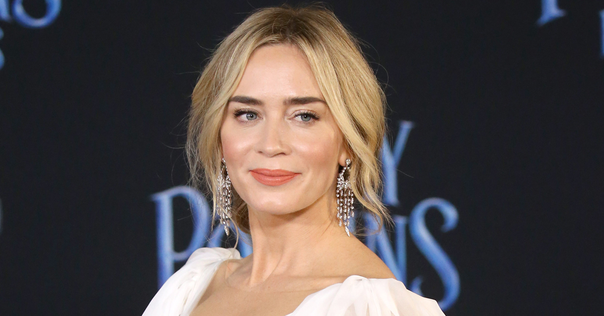 Emily Blunt Wore the Dreamiest Princess Gown to the Mary Poppins Premiere