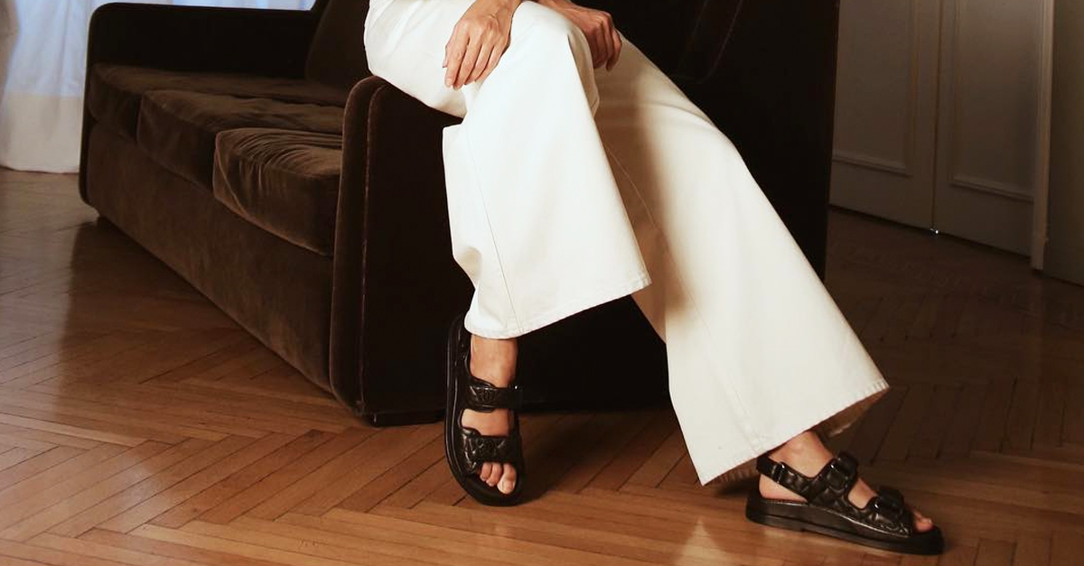 Chanel Velcro Sandals: the Rogue Shoe Everyone Is Wearing | Who What Wear UK