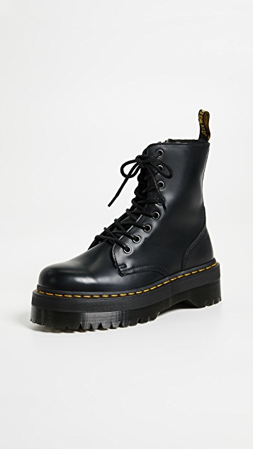 Dr. Martens Outfits to Wear for Winter 