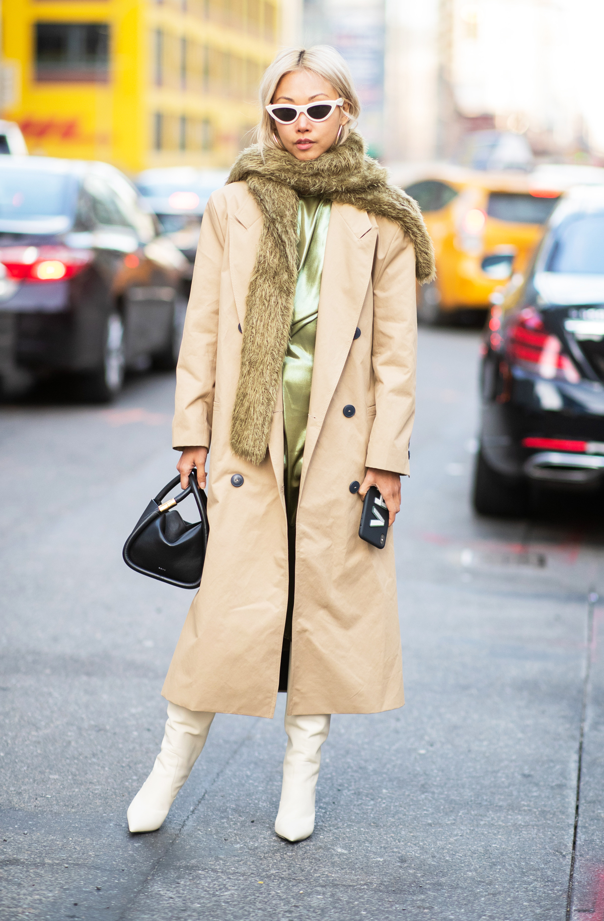 Wear A Trench Coat When It S Cold, Can Trench Coat Be Worn In Winter