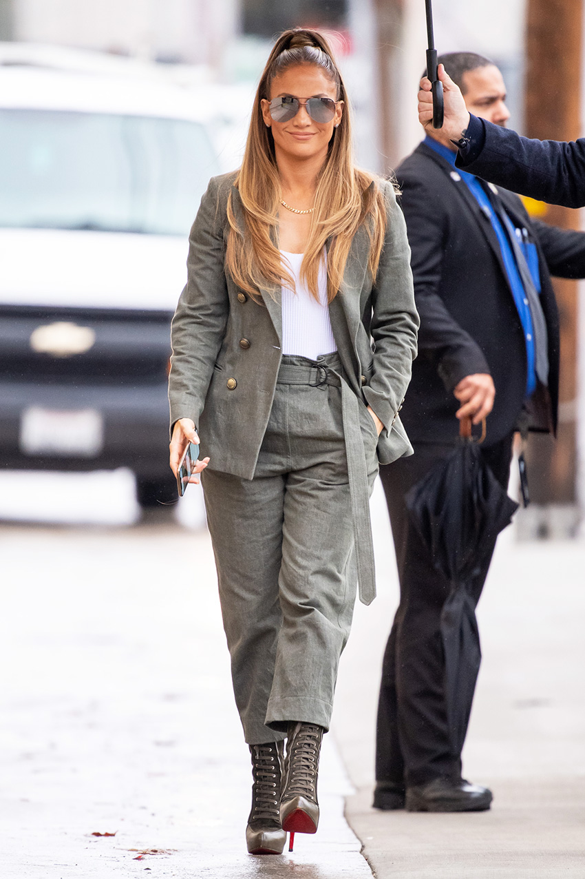 Jennifer Lopez high heels