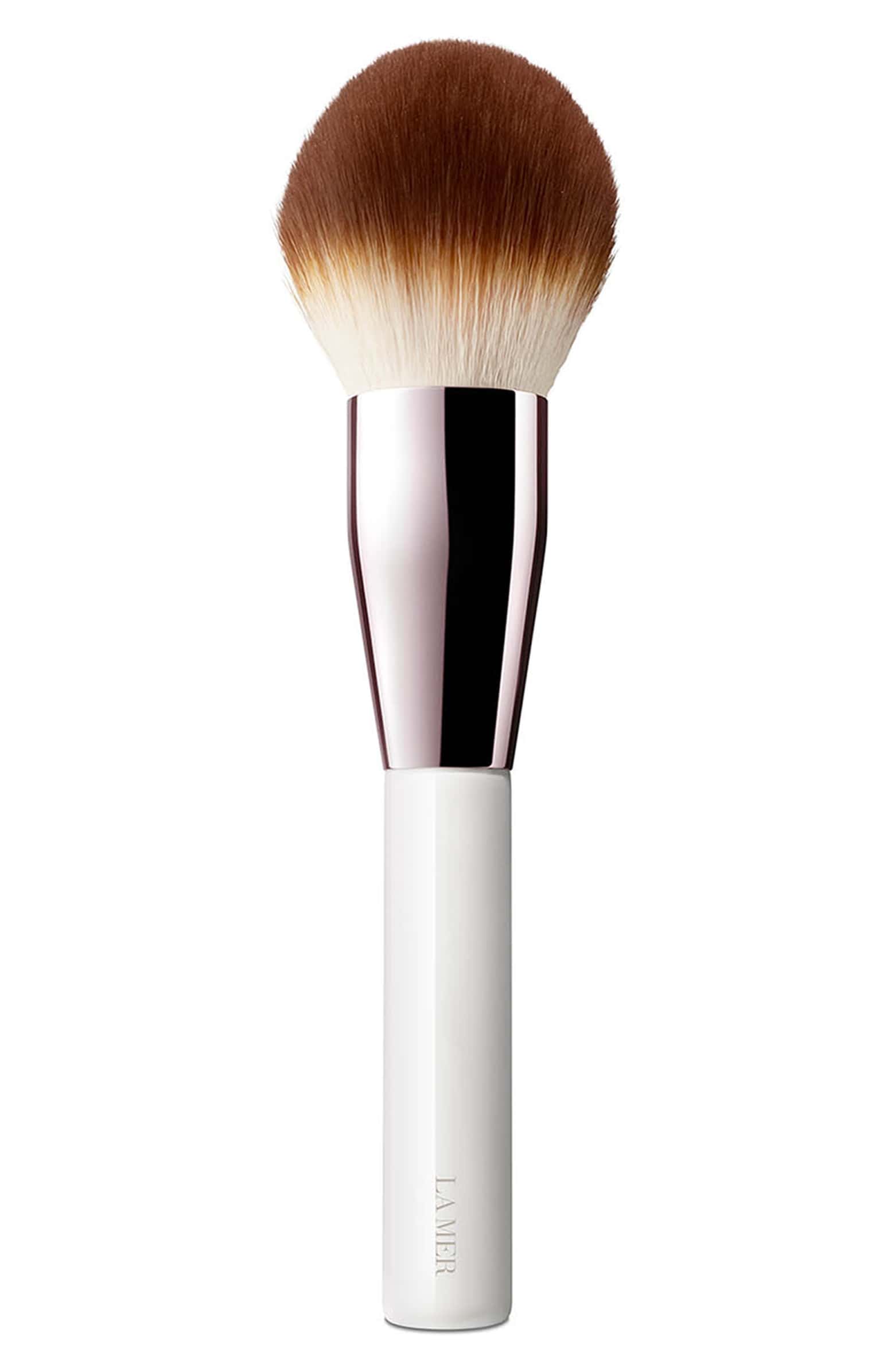 How to clean makeup brushes: La Mer Loose Powder Brush