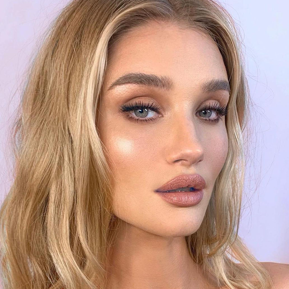 How to get better skin: Rosie Huntington-Whiteley with glowing skin