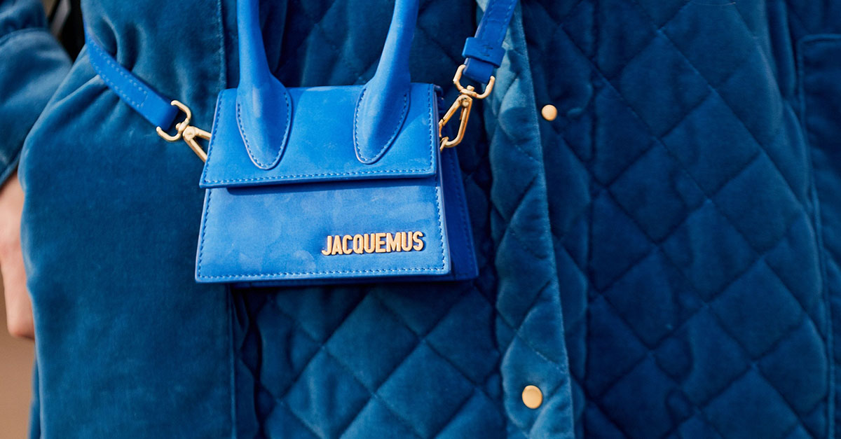 How to Clean a Suede Bag With 7 Easy Tricks