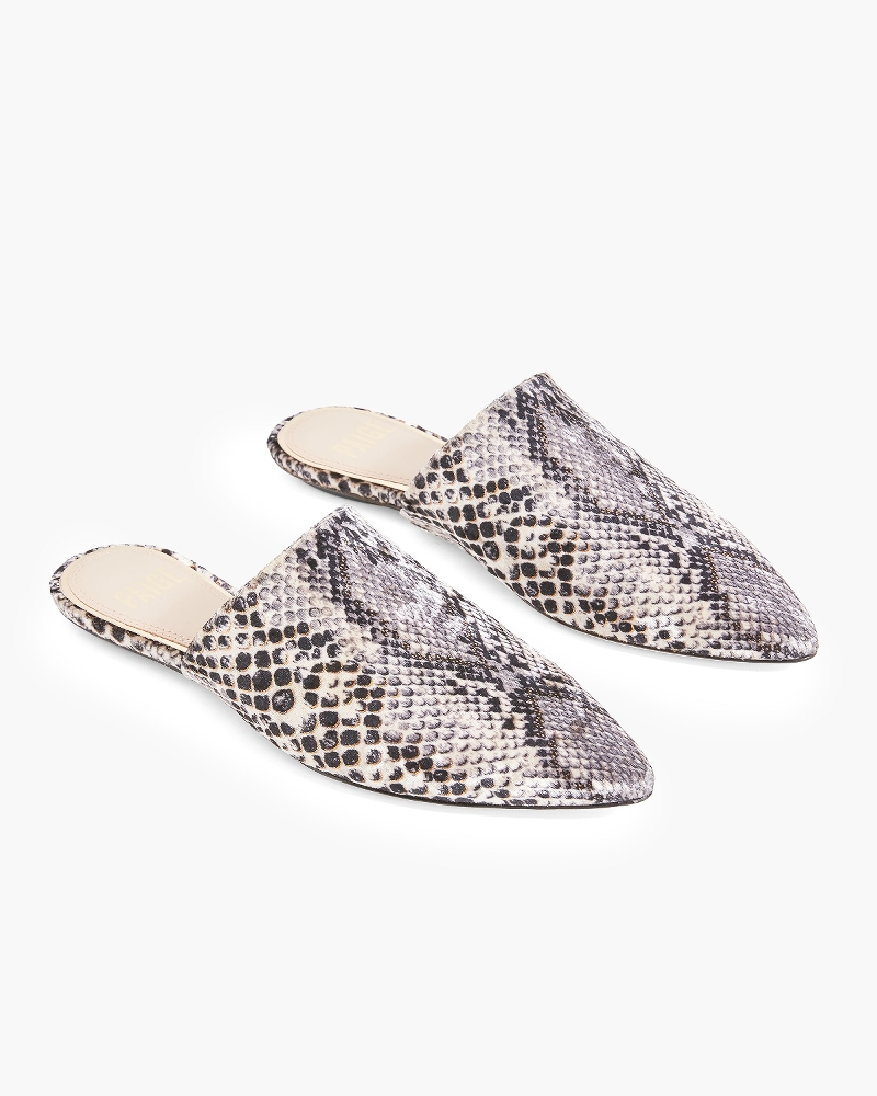 19 Flats With Arch Support You Can Walk Miles In | Who What Wear