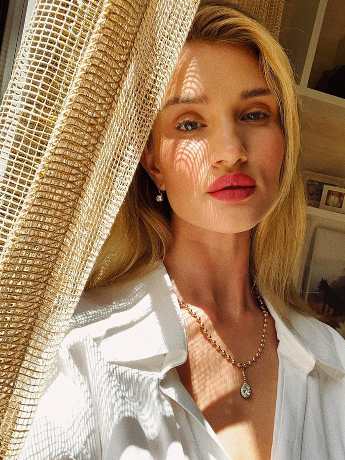 celebrity facial: Rosie Huntington-Whiteley Fire and Ice Facial