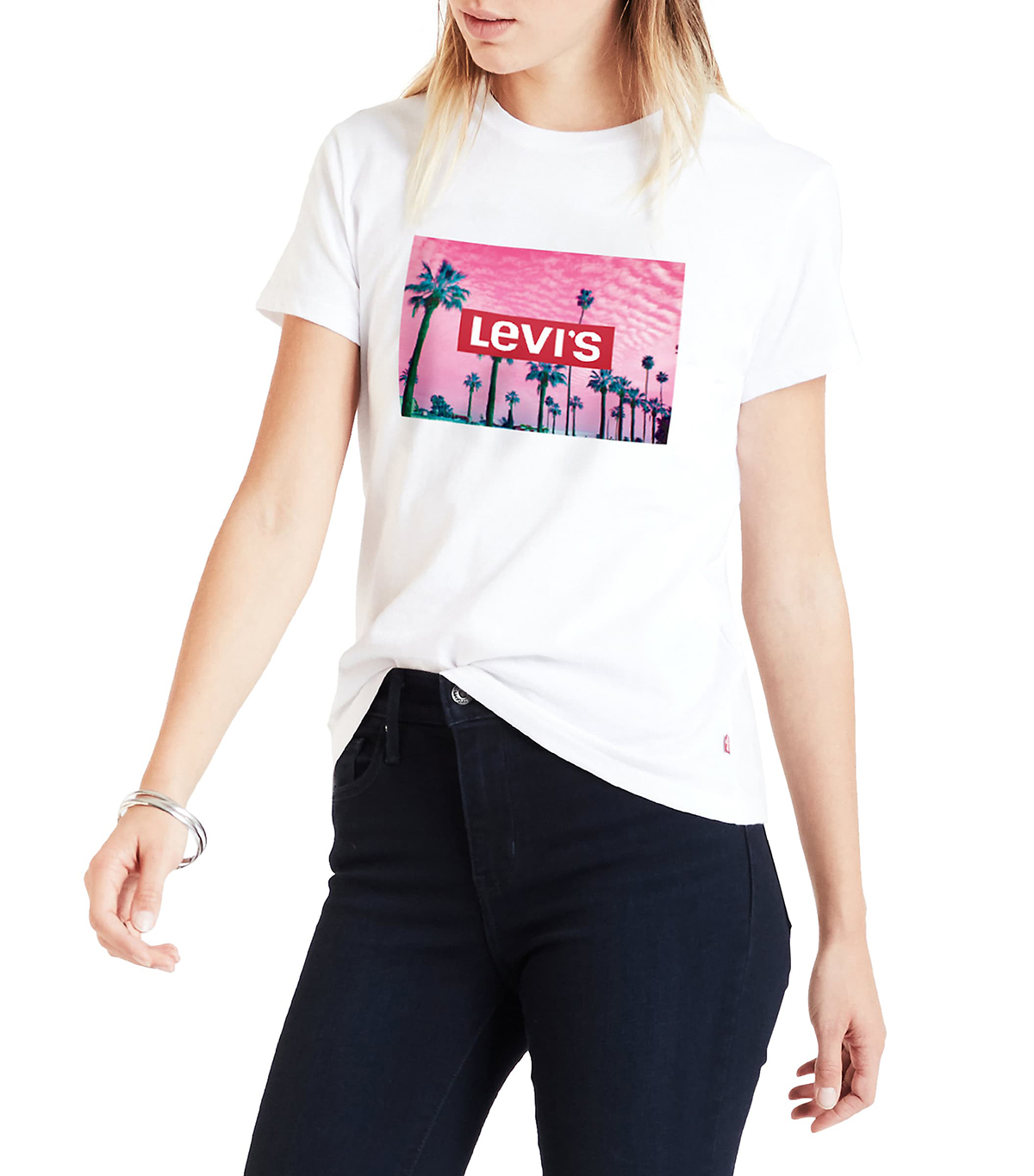 Levi's Logo T-Shirts Are Extremely 