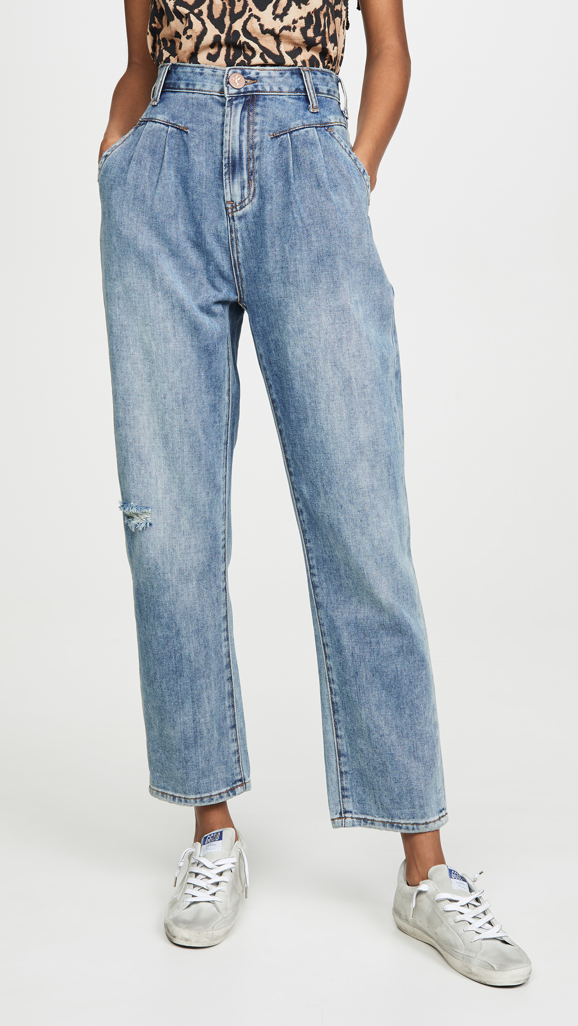 pleated high waisted jeans