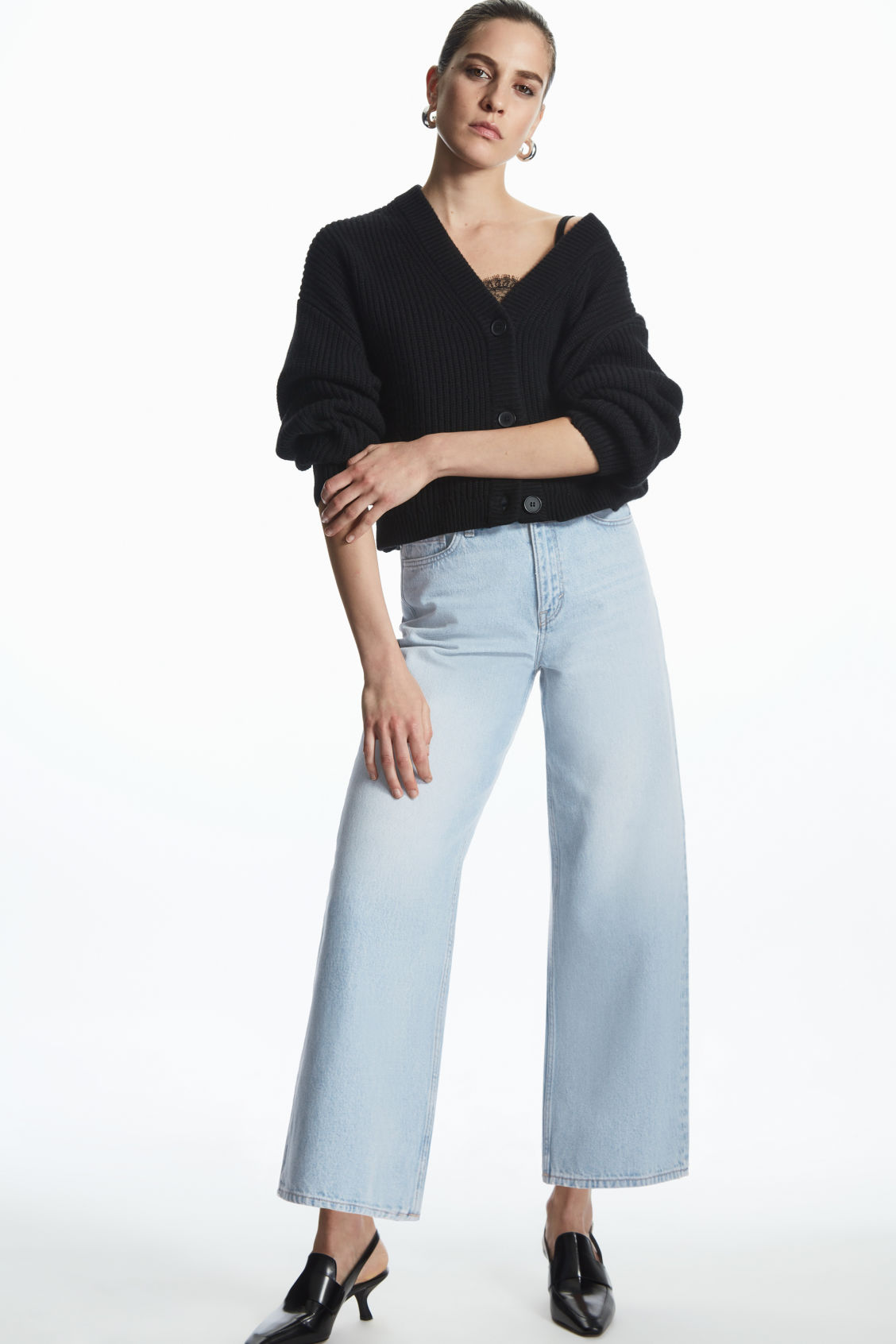 French Women Love the High-Rise Wide-Leg Jeans Trend | Who What Wear UK