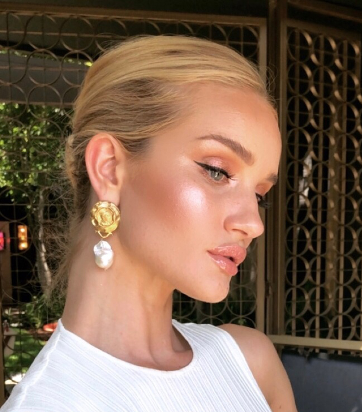 How To Get Glowy Skin According To Makeup Artists Who What Wear