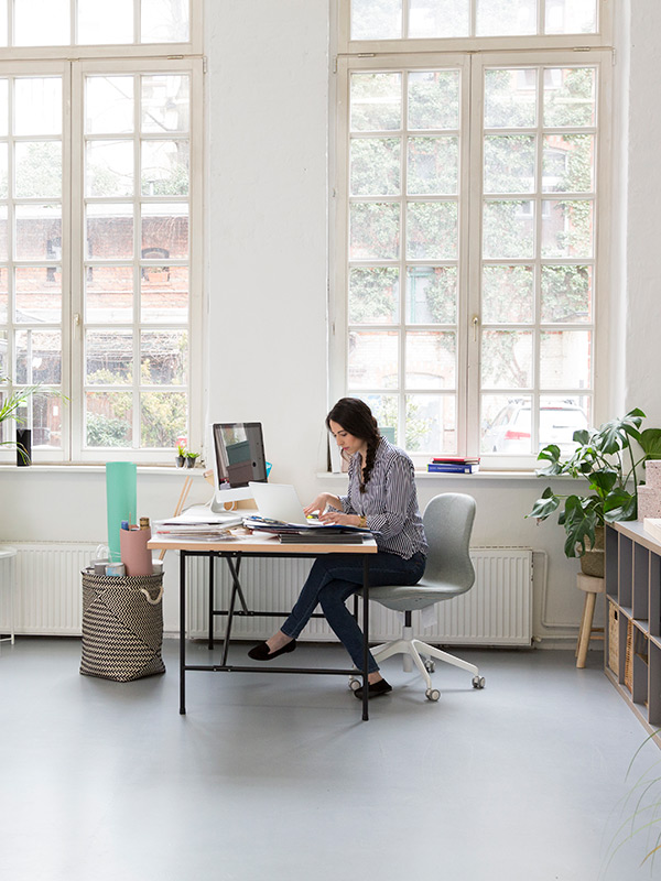7 Office Etiquette Tips From a Career Expert