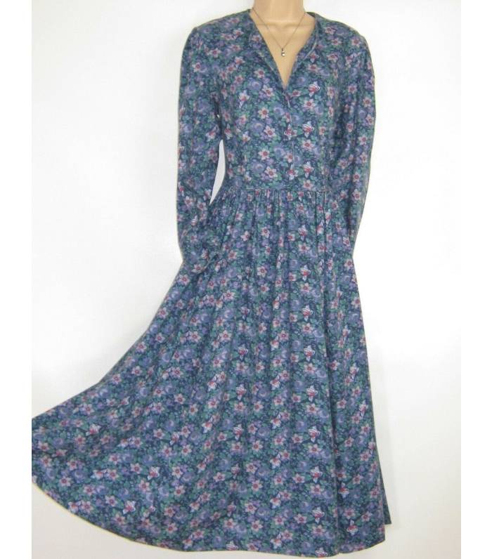 Featured image of post Laura Ashley Dress Patterns The dress can be wrapped to the back for a square neckline i