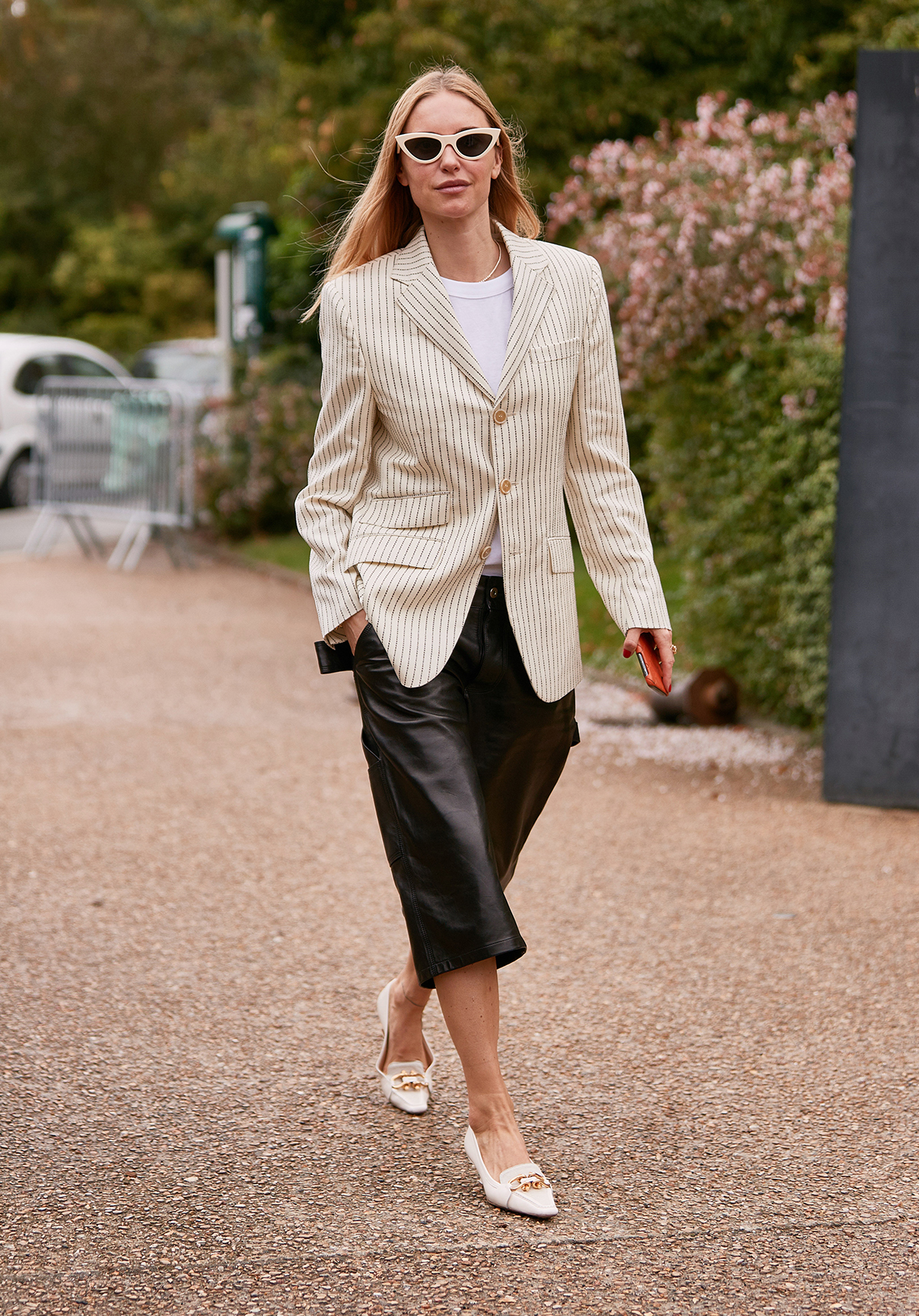 How to pull off an oversized blazer