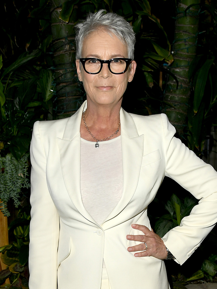 Short Hairstyles For Older Women: Jamie Lee Curtis has a pixie cut