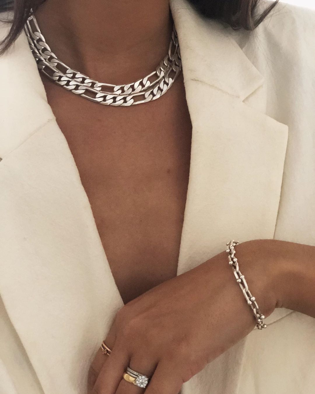 How to wear the chunky chain necklace trend