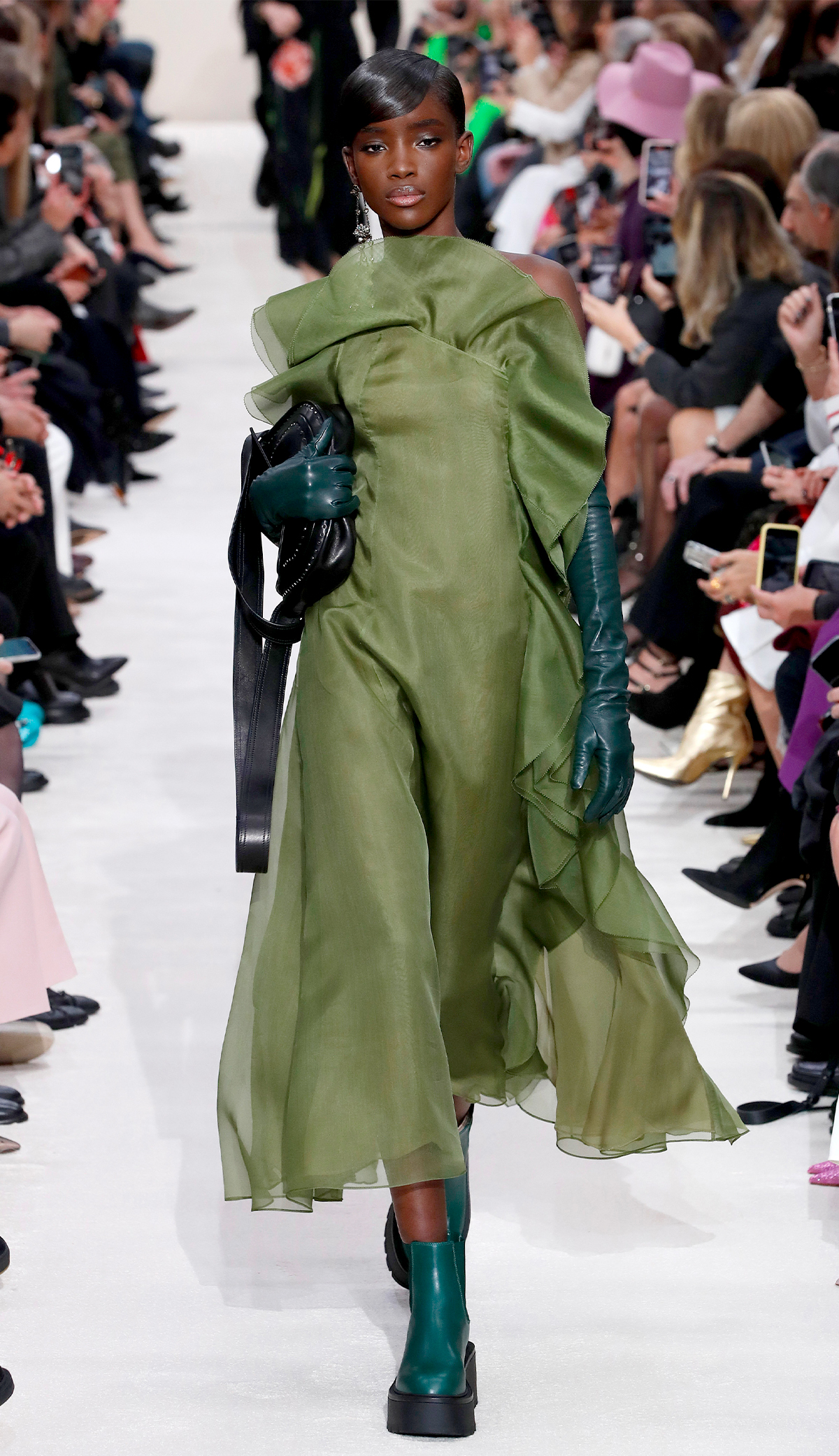 The 6 Best Trends at Fall/Winter Paris Fashion Week 2020 | Who What Wear
