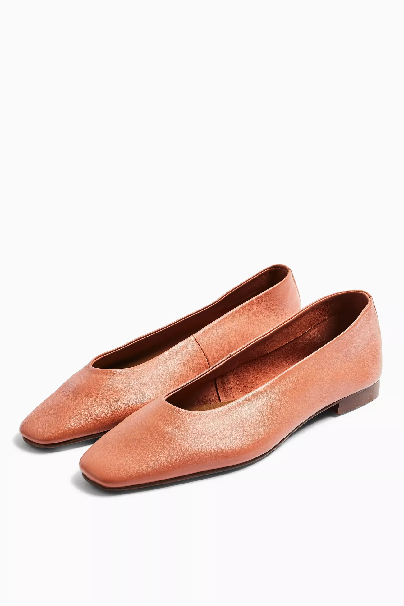 Square-Toe Flats Are Trending—These 