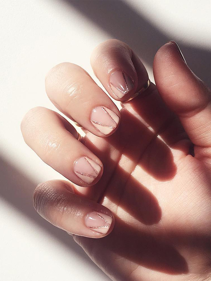 Nail Art Ideas: Nude and glitter triangles