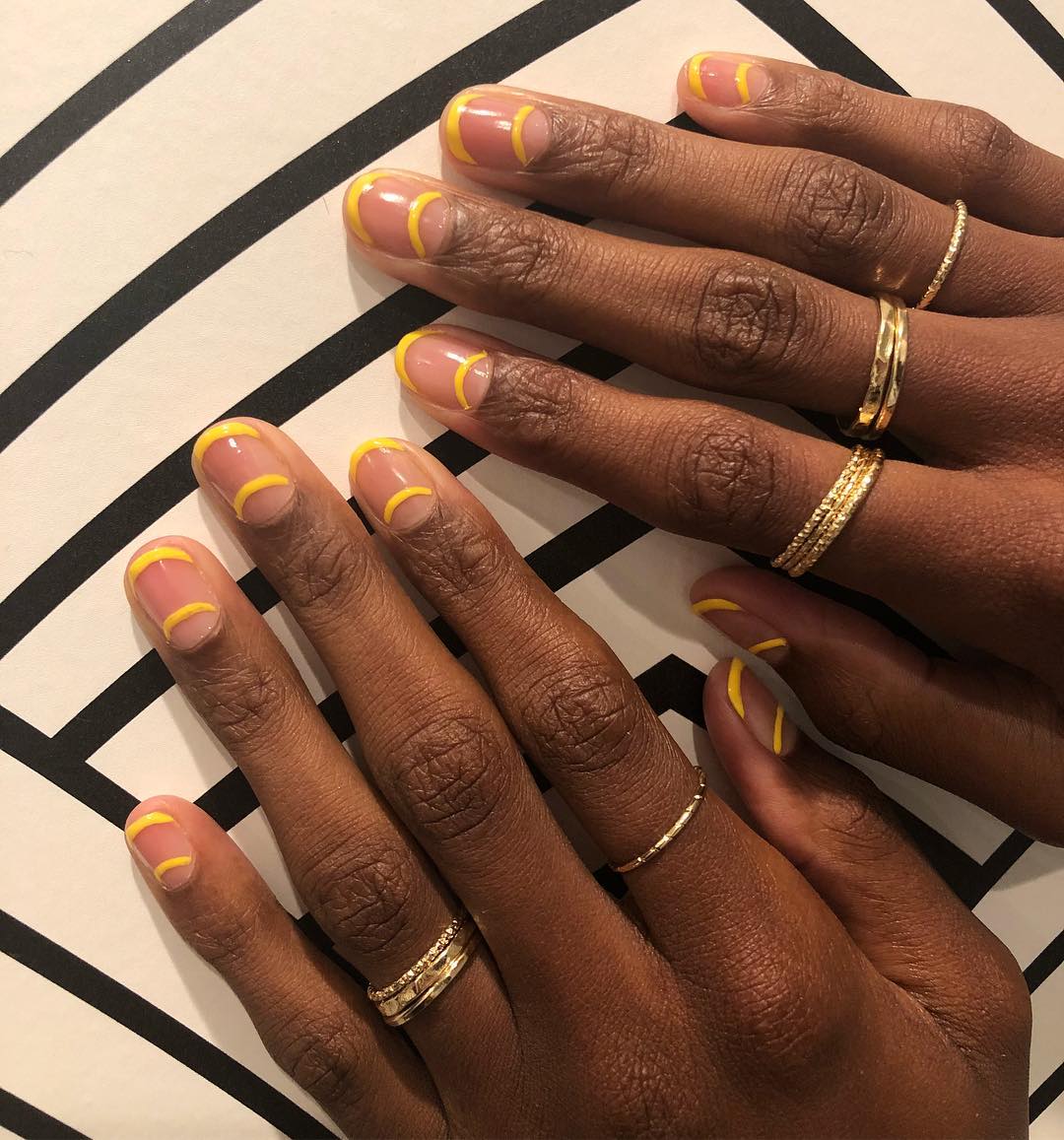Nail Art Ideas: Yellow curved lines