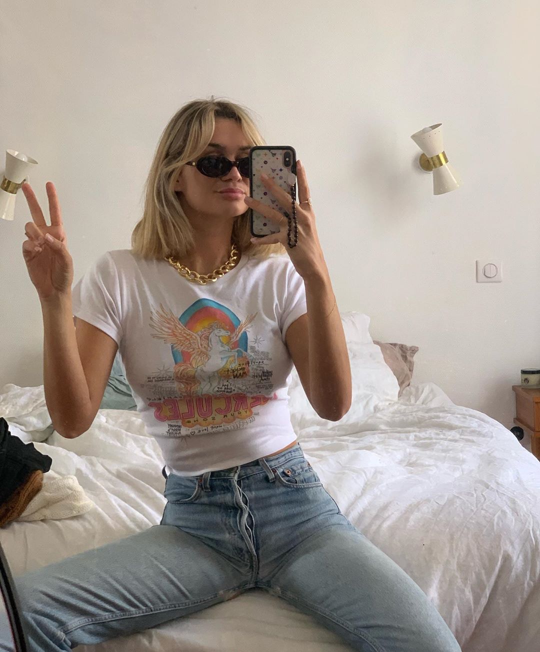 The 9 Best Graphic Tees Fashion Girls Love | Who What Wear
