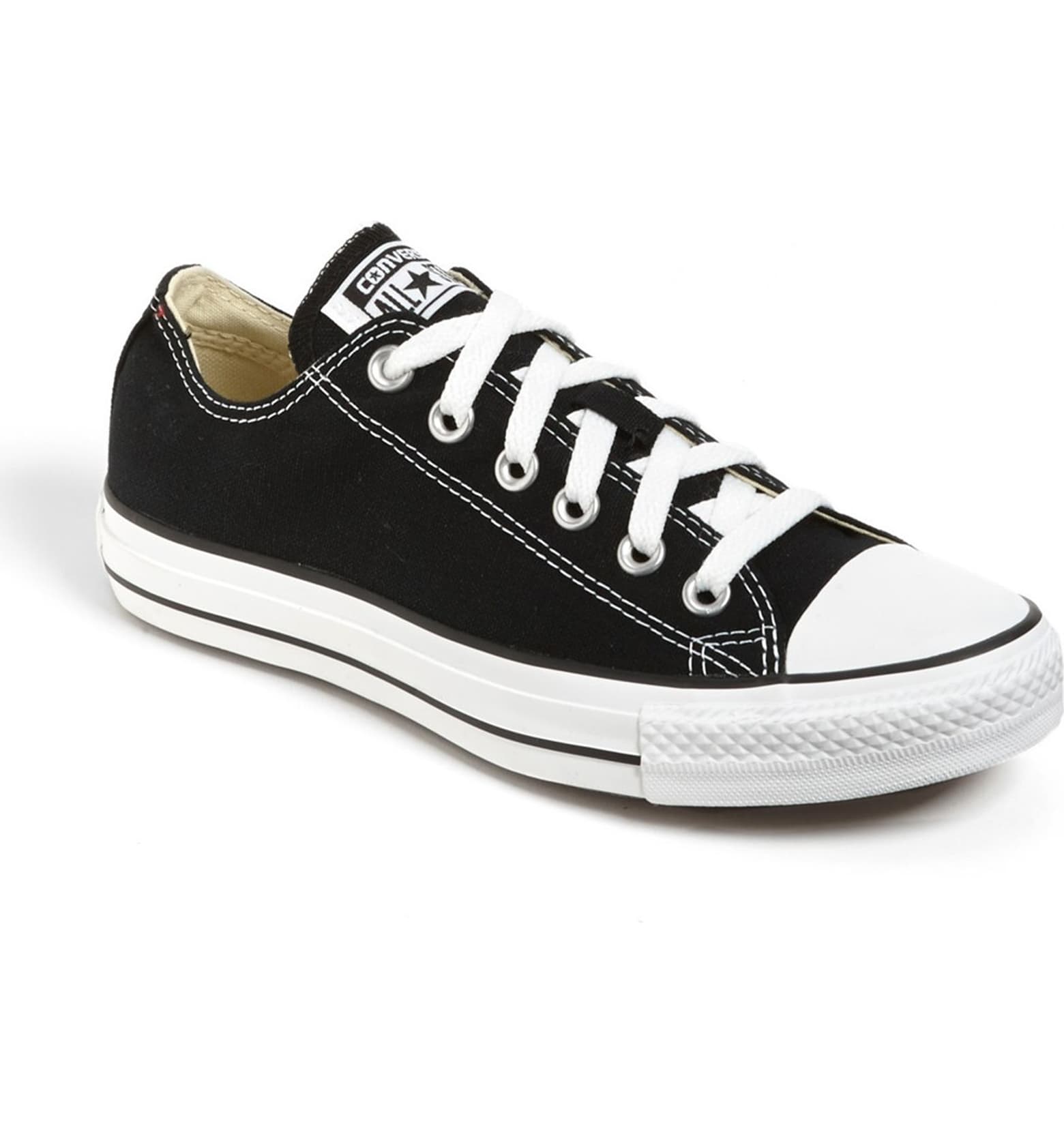 outfits with black and white converse