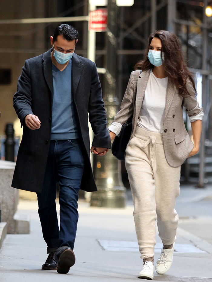 Katie Holmes Outfits: Mango Joggers and Blazer