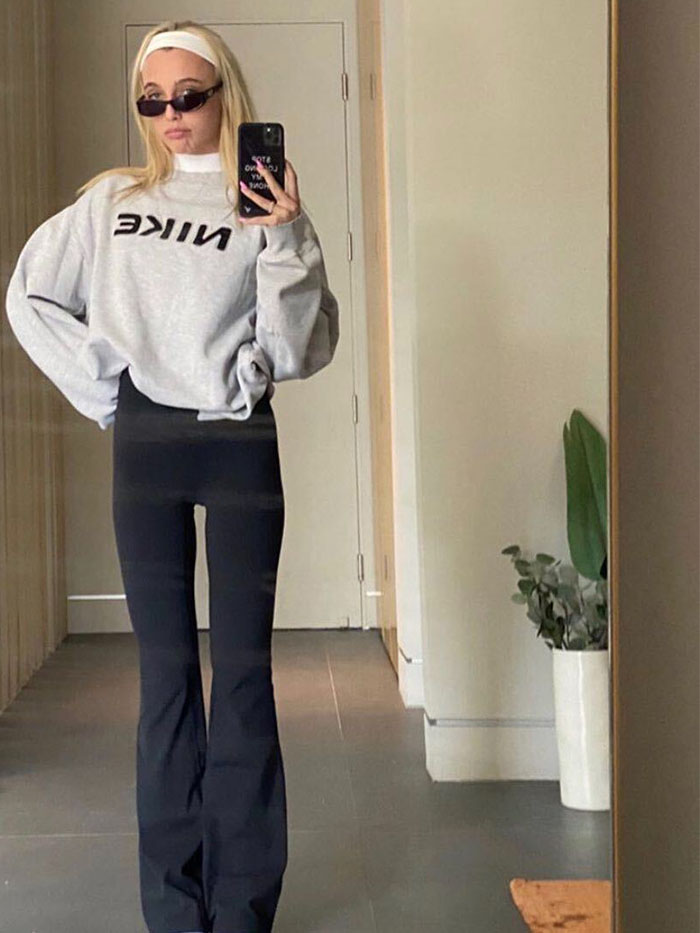 Emma Chamberlain Brought Back Flared Yoga Pants | Who What Wear