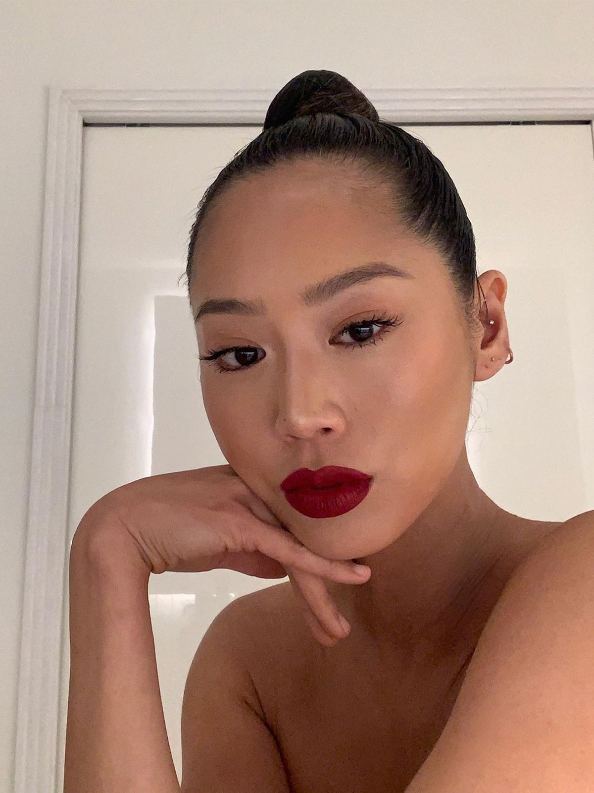 Autumn Makeup Looks: Bold Red Lips