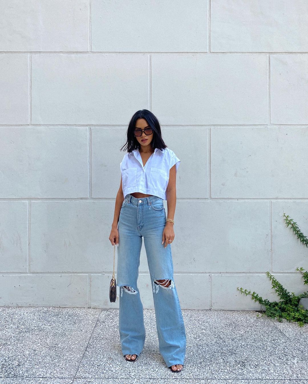 The 11 Coolest Outfits With Ripped Jeans, Hands Down | Who Wear