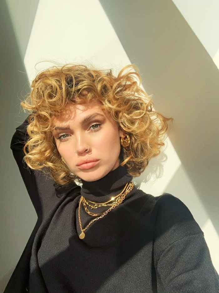 10 Short Curly Hairstyles That Are So Stylish | Who What Wear