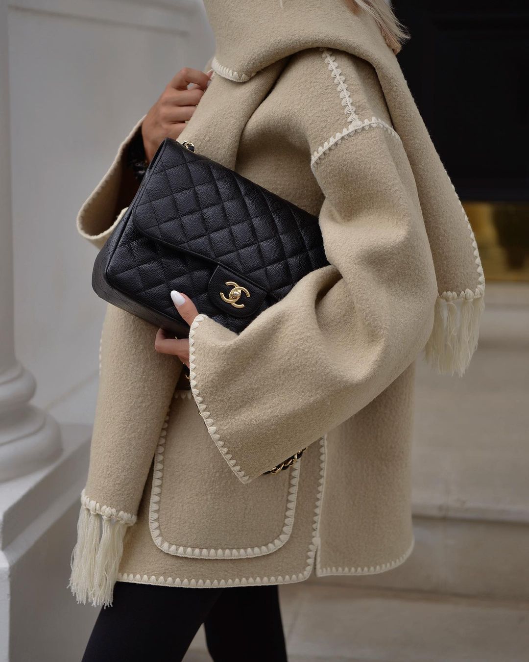 Gorgeous Stylishr Handbag, attractive and classic in design ladies purse,  latest Trendy