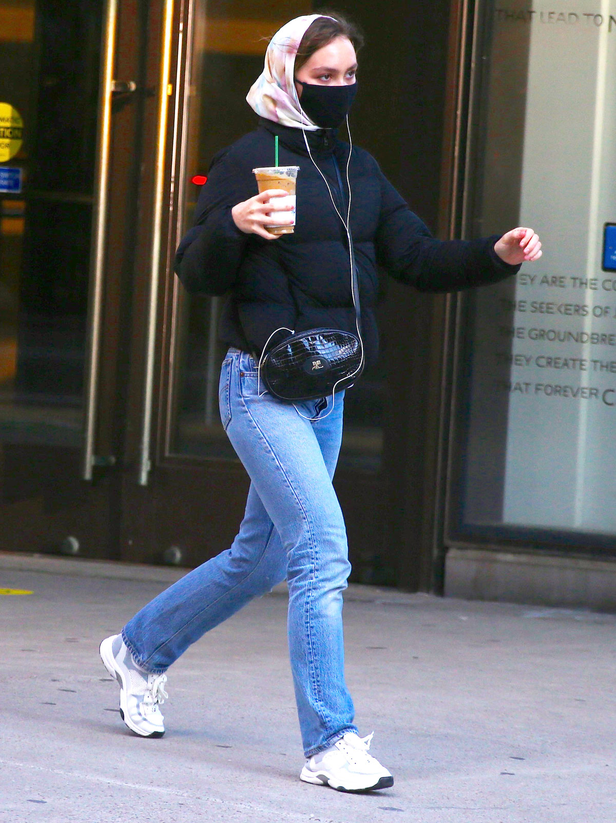Lily-Rose Depp Brought Back the Jeans I Wore in High School | Who What Wear