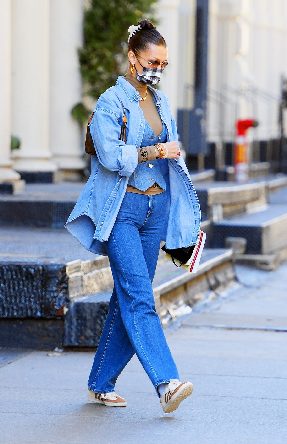 6 Celebrity Jeans Outfits I’ve Really Loved This Year